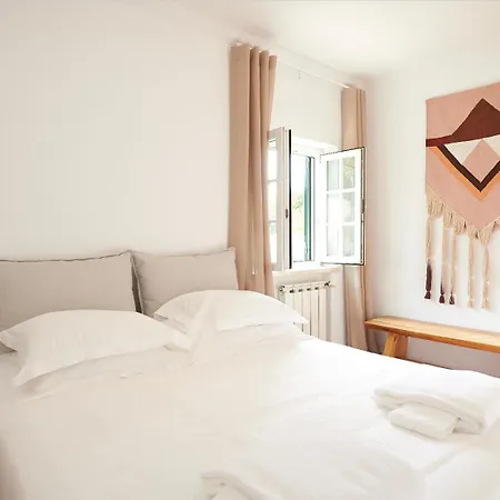Villa Noble With Private Garden And Pool *