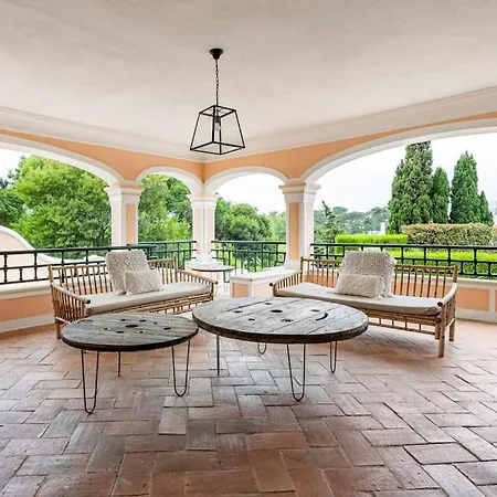 Villa Noble With Private Garden And Pool